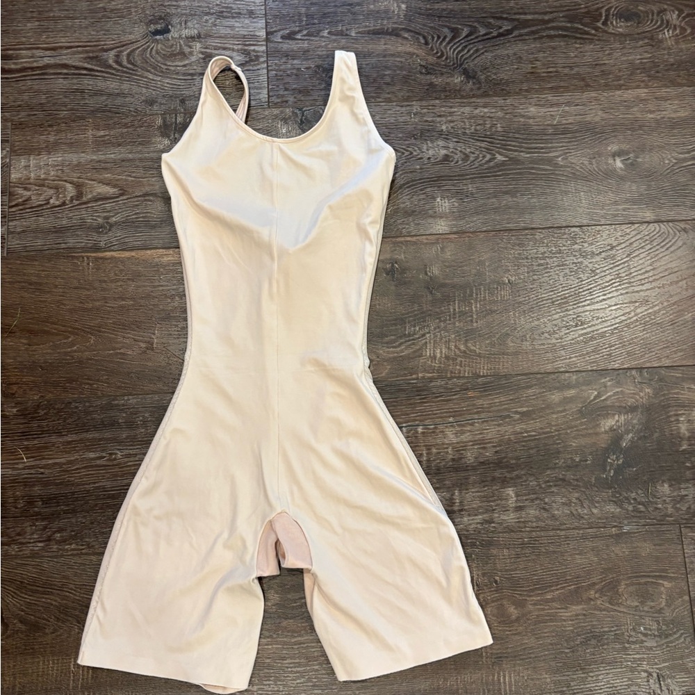 Assets by Spanx Shapewear - Picture 4 of 6
